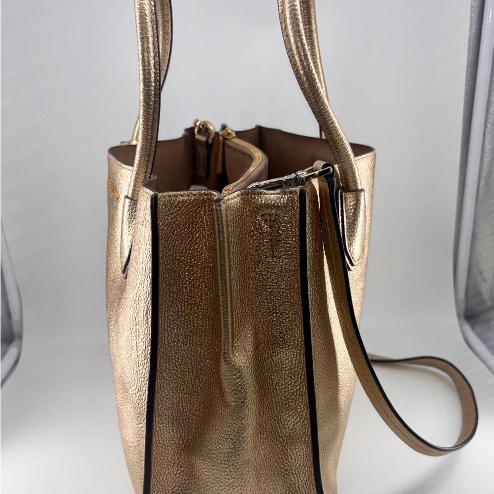 Michael Kors Mercer Metallic Gold Pebble Leather Shoulder Crossbody Tote Bag - Picture 4 of 12